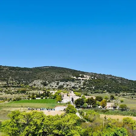 Avec Piscine Villa Montpeyroux (Herault)